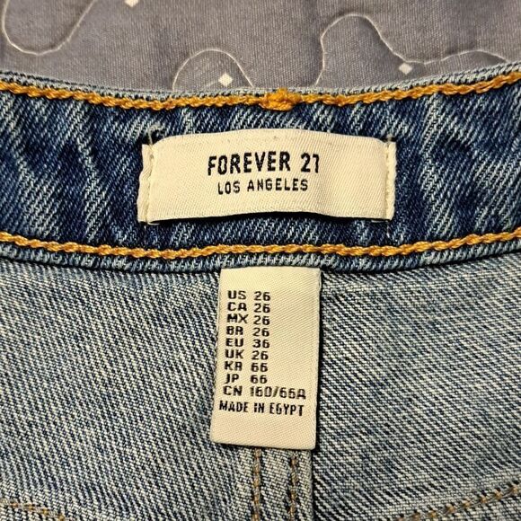 Forever 21 jean shorts size 26 waist - Picture 2 of 4